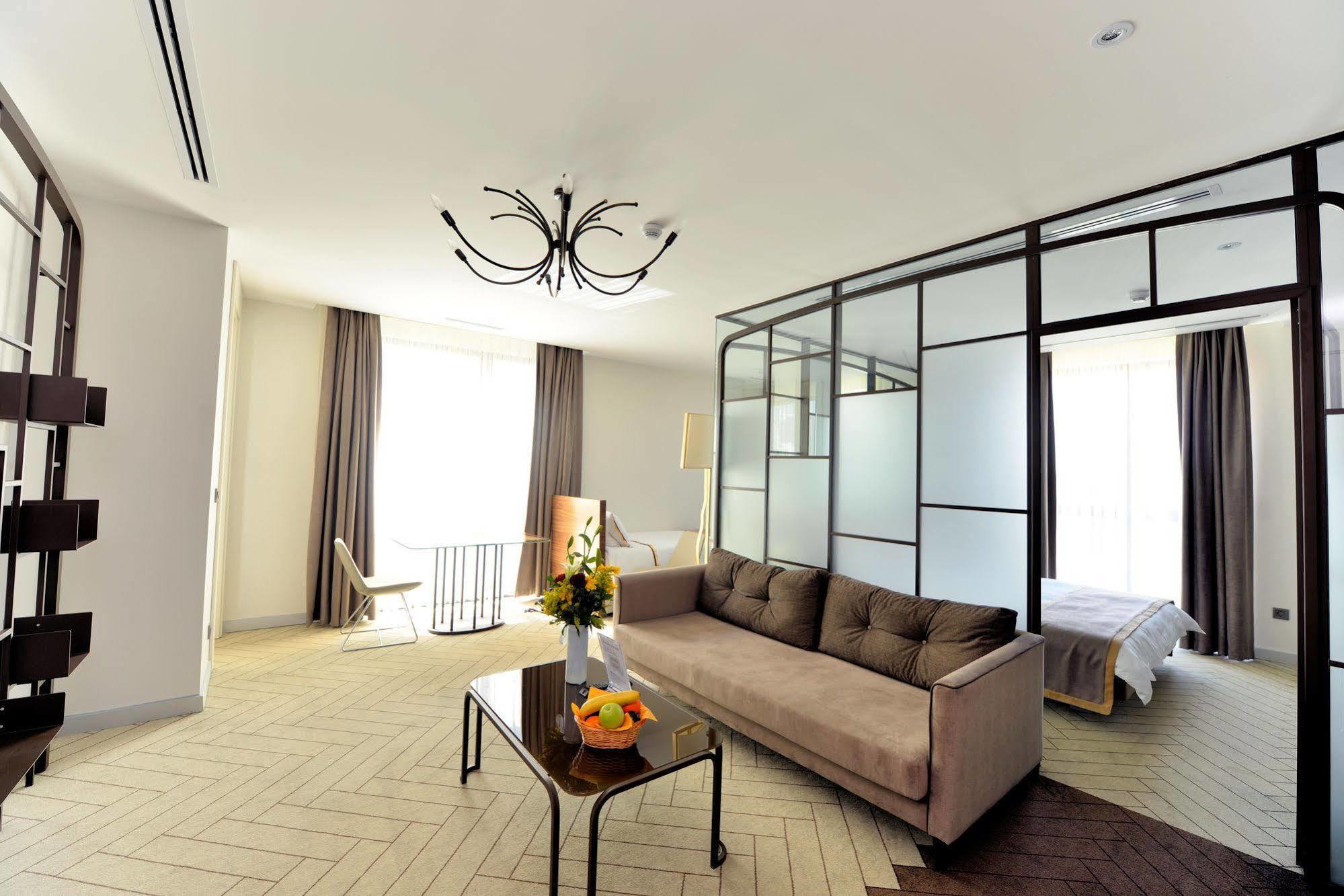 اسطنبول L'Onde Business Suites المظهر الخارجي الصورة